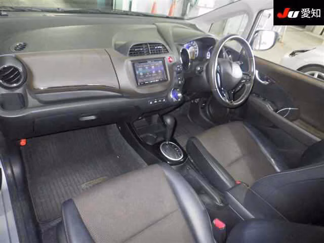 HONDA FIT SHUTTLE
