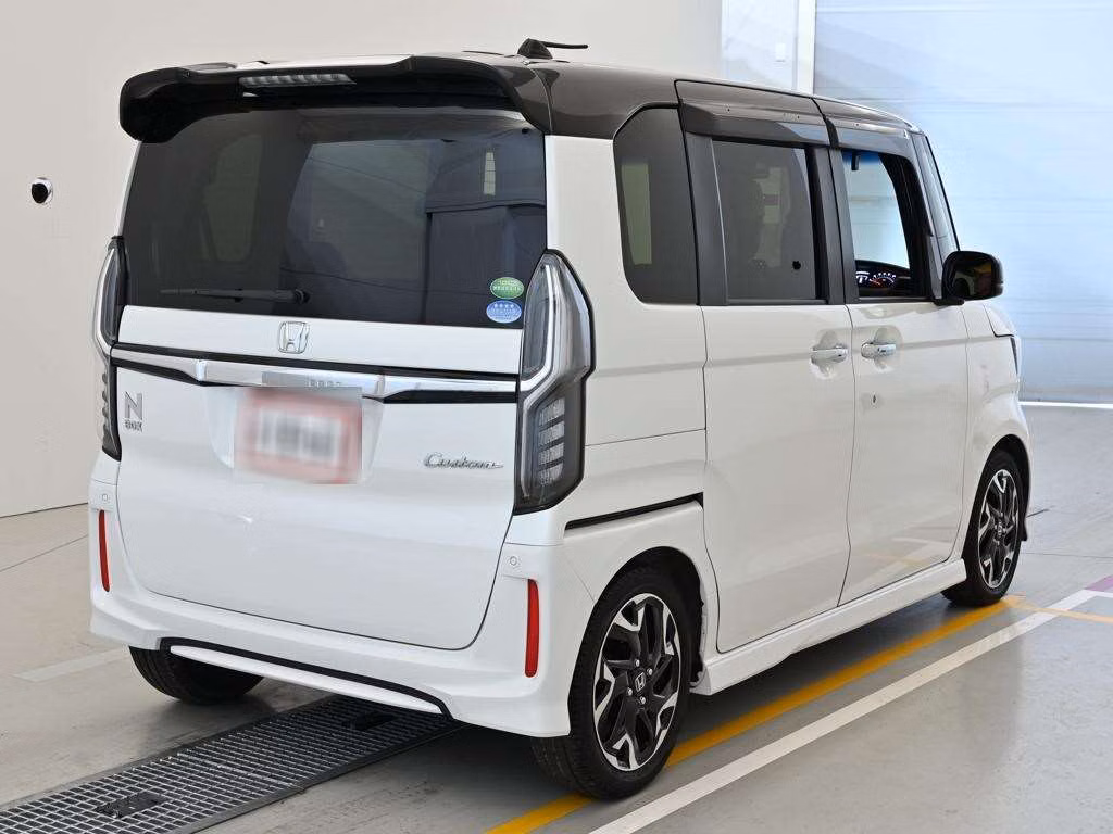 HONDA N-BOX