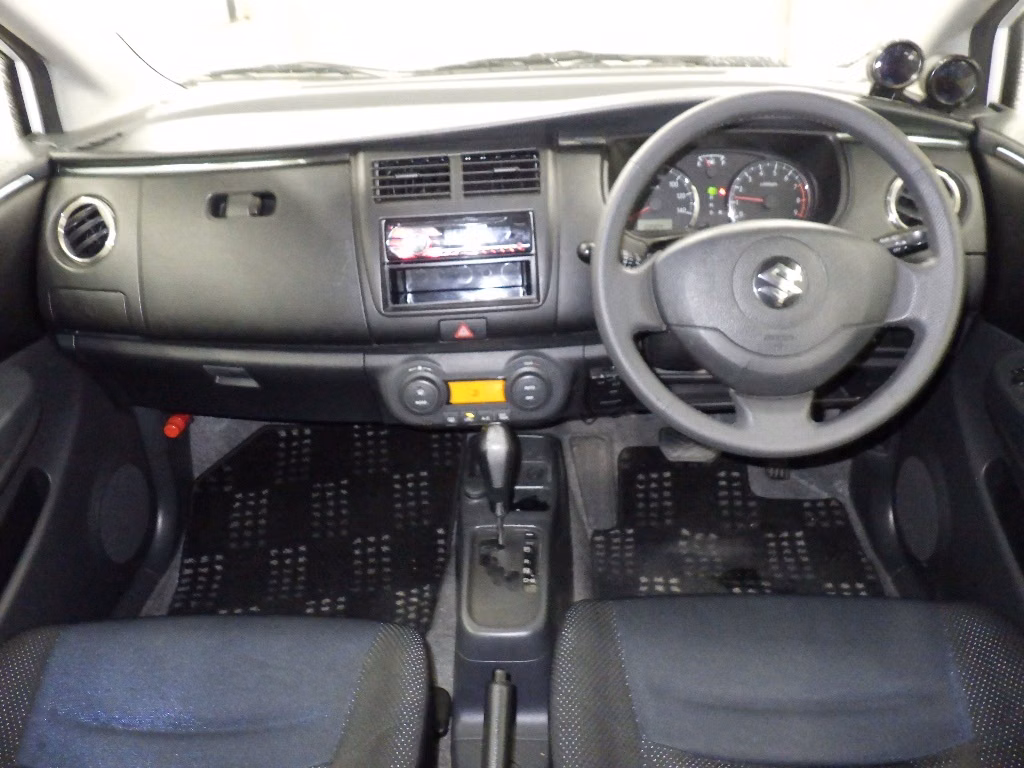 SUZUKI CERVO