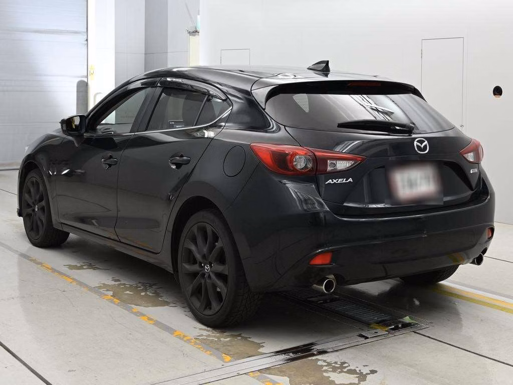 MAZDA AXELA