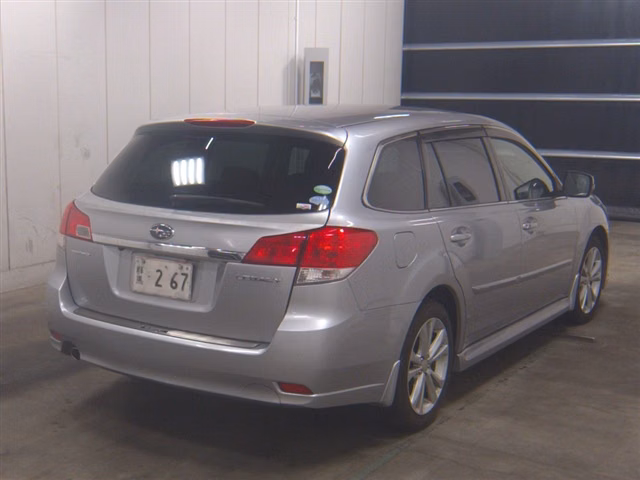 SUBARU LEGACY
