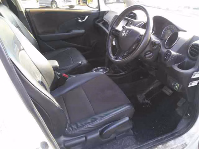 HONDA FIT SHUTTLE