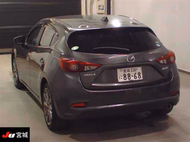MAZDA AXELA