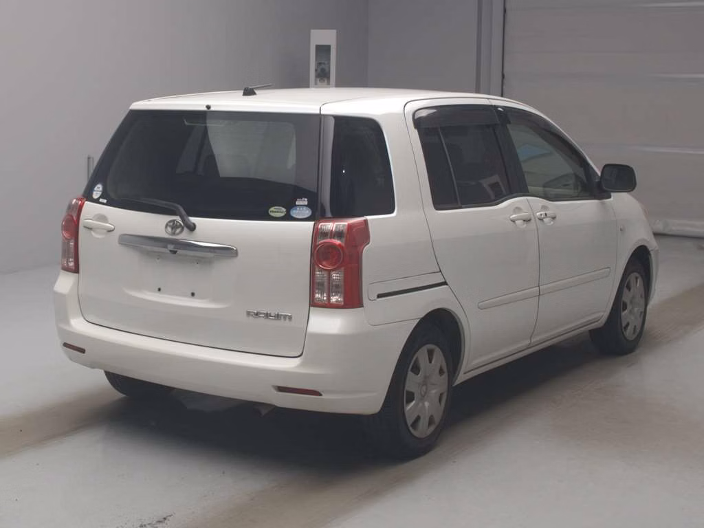 TOYOTA RAUM