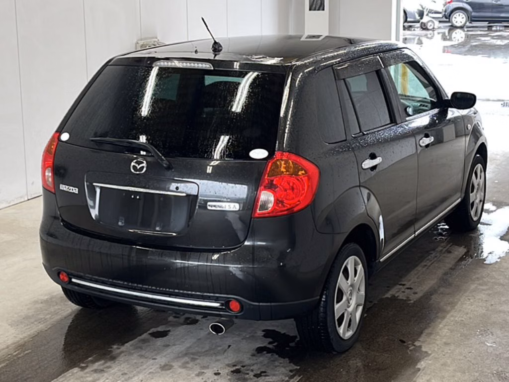 MAZDA VERISA
