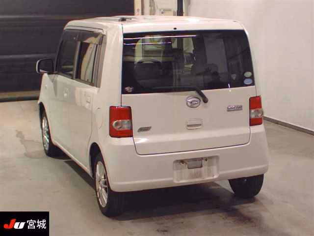 DAIHATSU MOVE CONTE