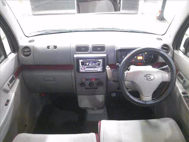 DAIHATSU MOVE CONTE