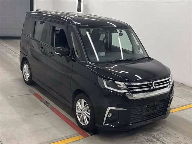 MITSUBISHI DELICA D:2