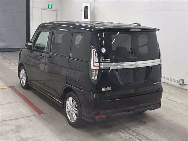 MITSUBISHI DELICA D:2