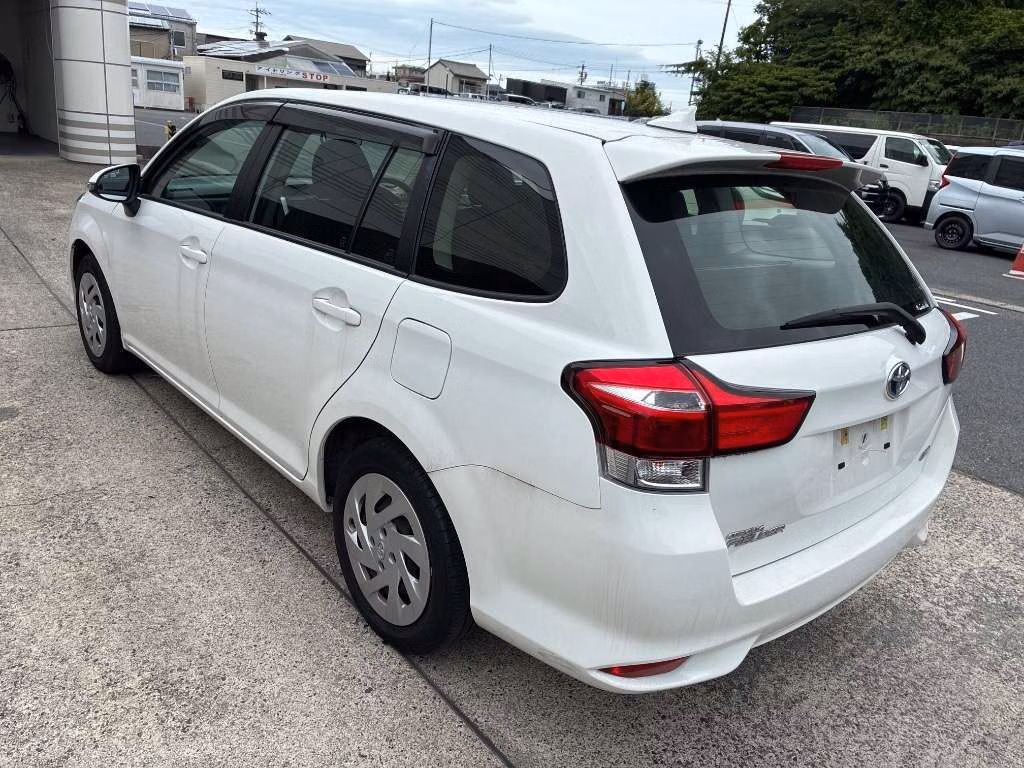 TOYOTA COROLLA FIELDER