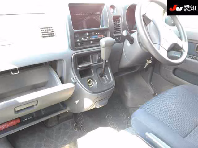 TOYOTA PIXIS VAN