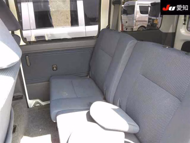 TOYOTA PIXIS VAN
