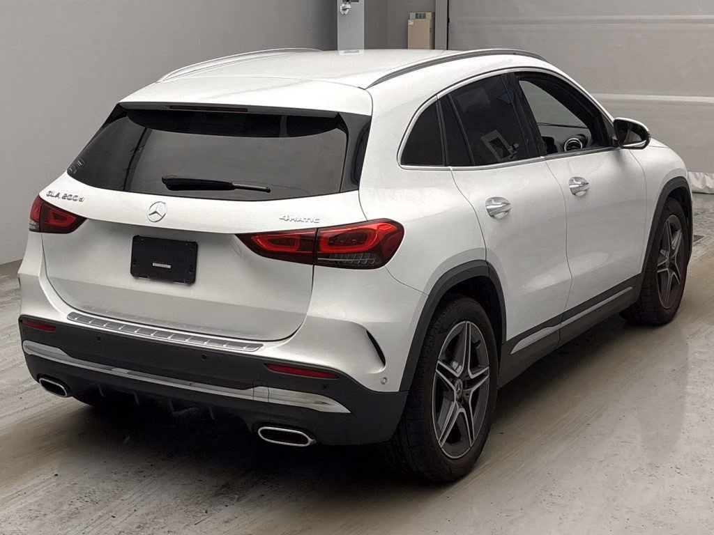 MERCEDES-BENZ GLA-CLASS