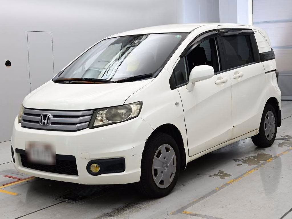 HONDA FREED SPIKE