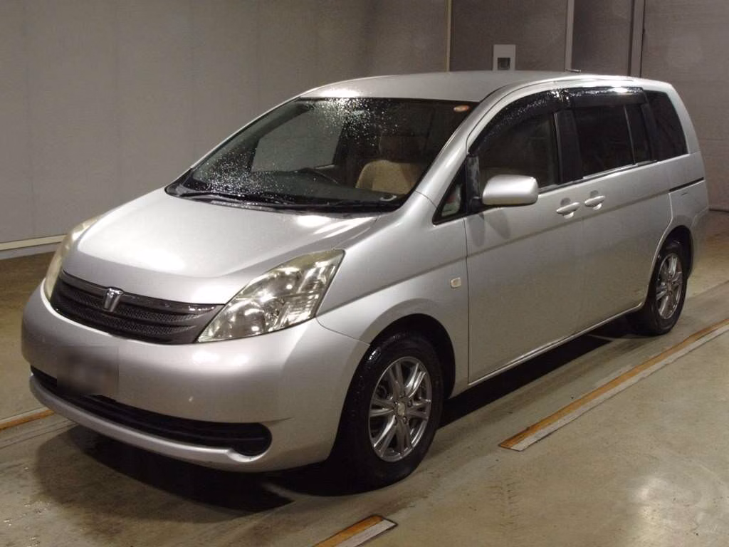 TOYOTA ISIS
