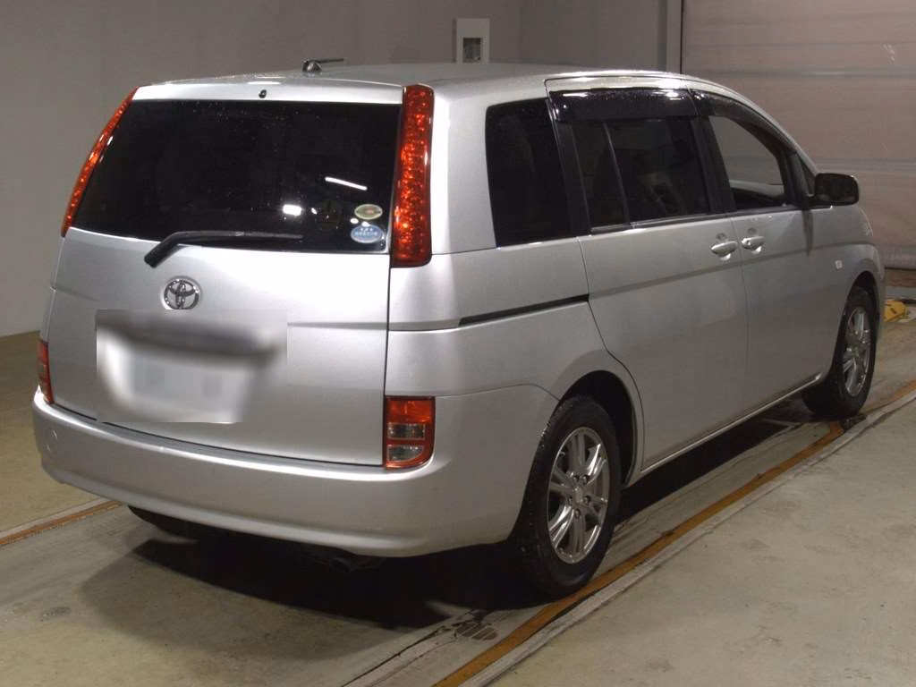 TOYOTA ISIS