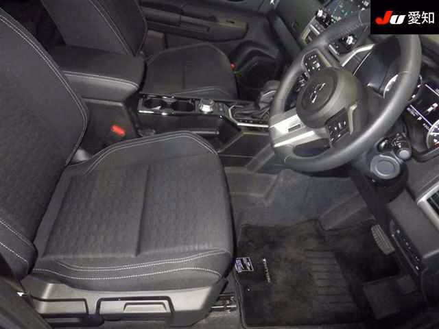 MITSUBISHI TRITON