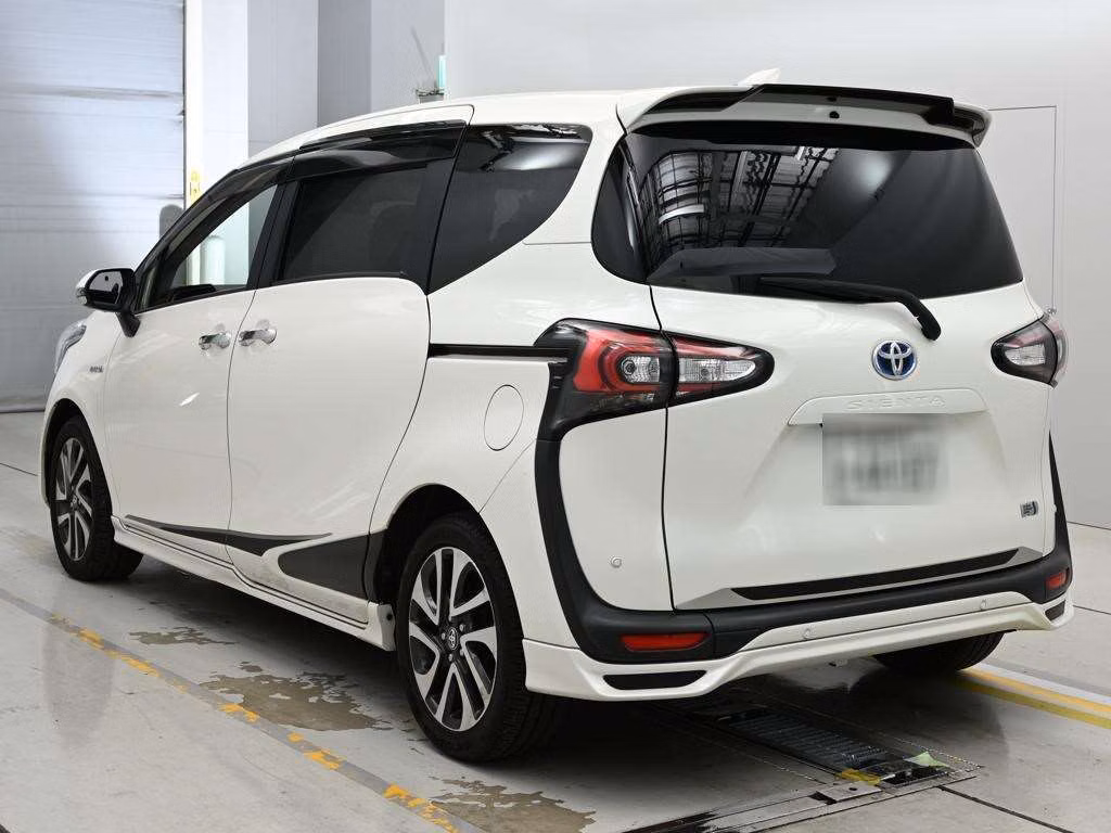 TOYOTA SIENTA
