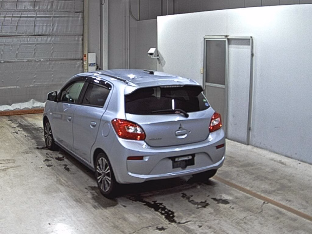 MITSUBISHI MIRAGE