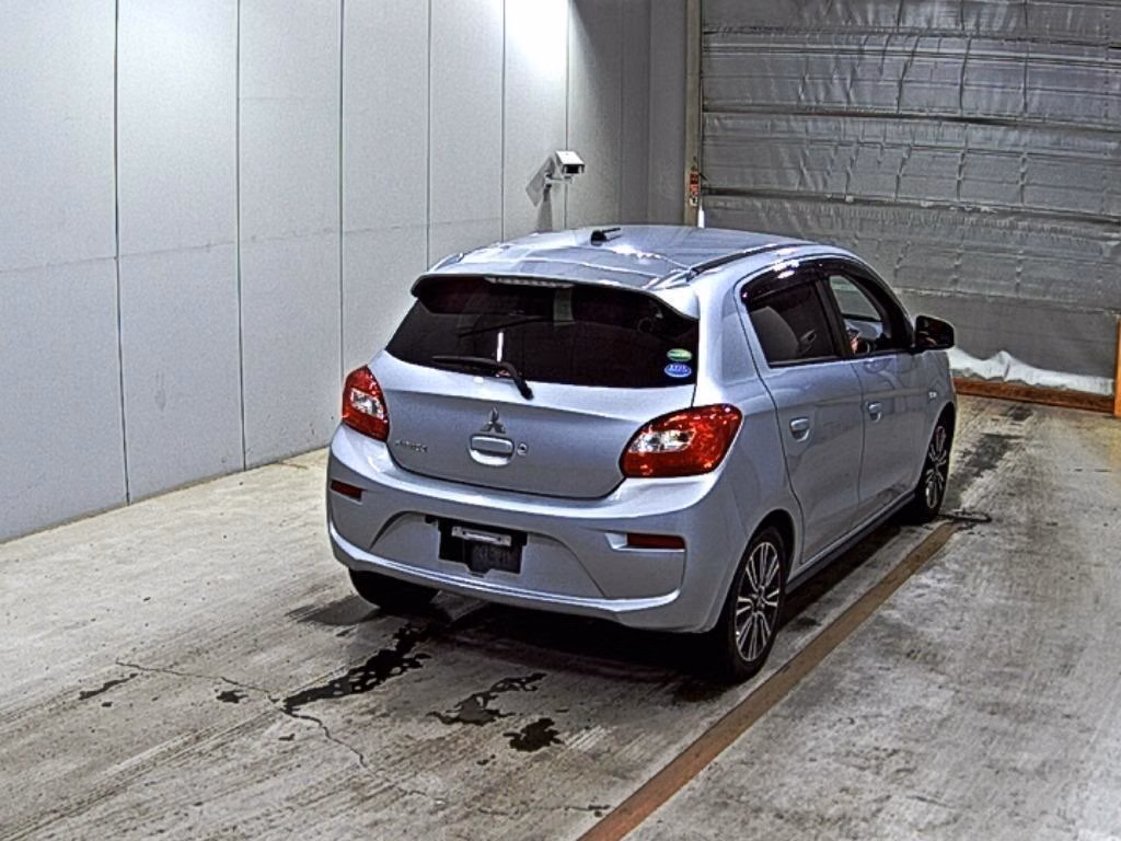 MITSUBISHI MIRAGE
