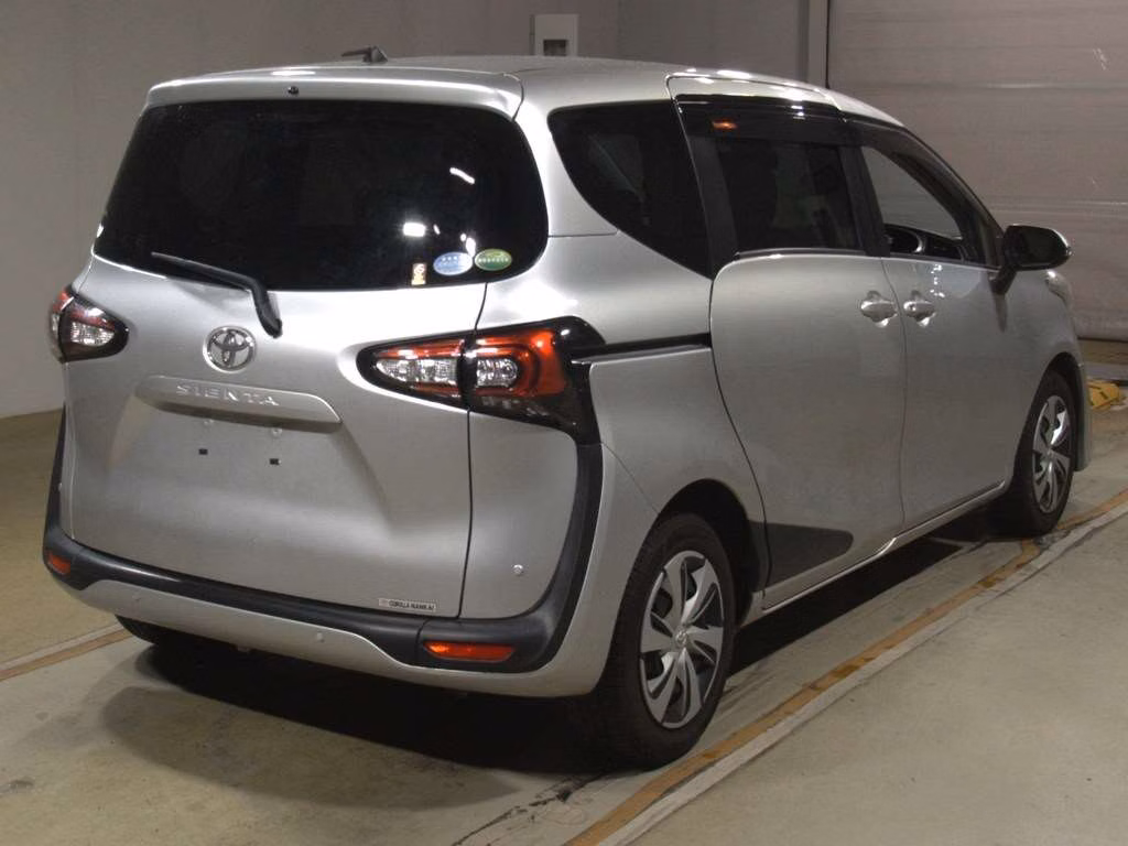 TOYOTA SIENTA