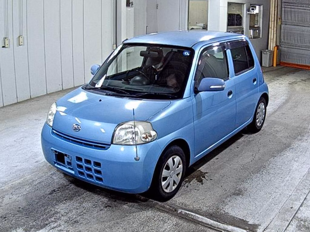 DAIHATSU ESSE