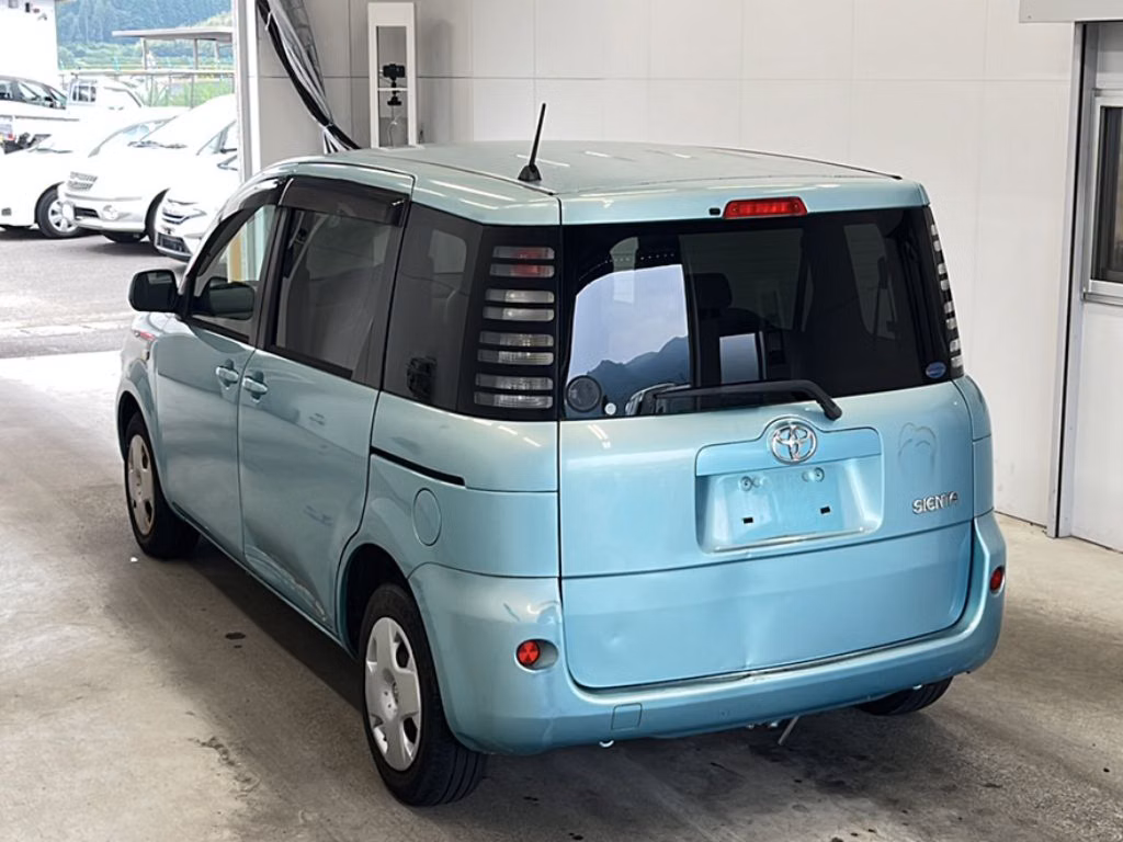 TOYOTA SIENTA