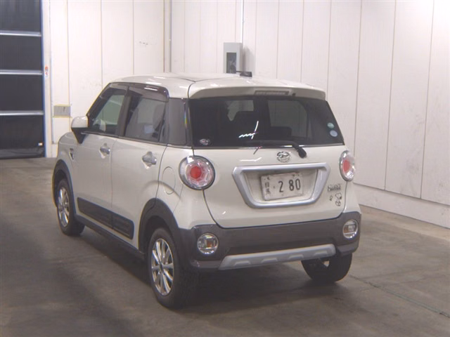 DAIHATSU CAST