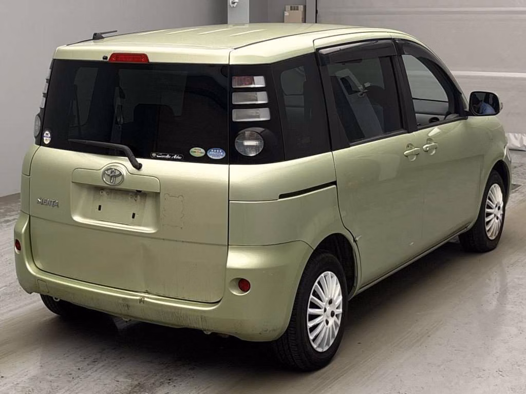 TOYOTA SIENTA