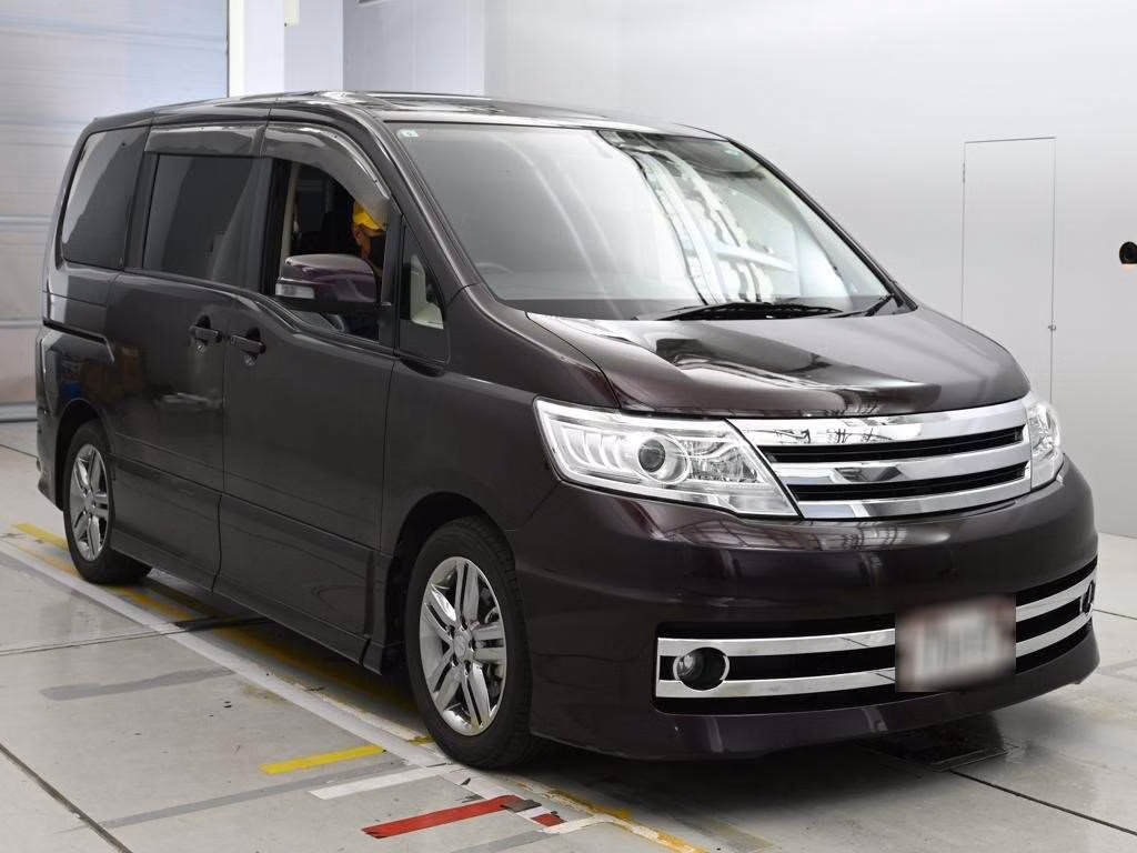NISSAN SERENA