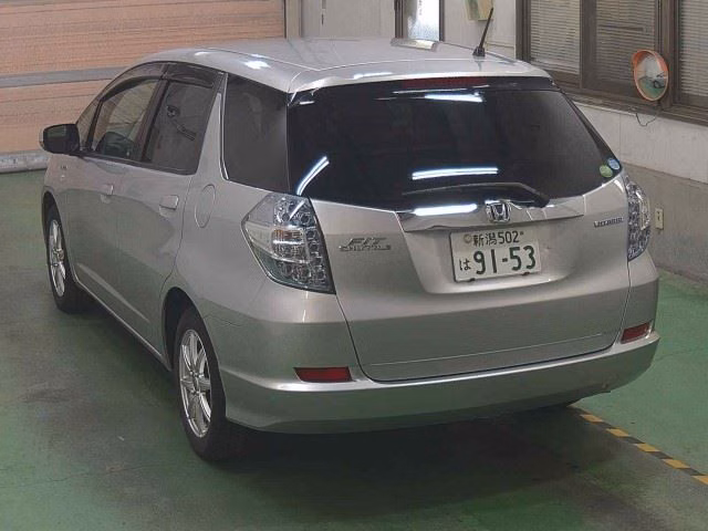 HONDA FIT SHUTTLE