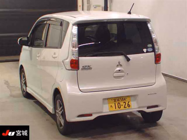 MITSUBISHI EK CUSTOM