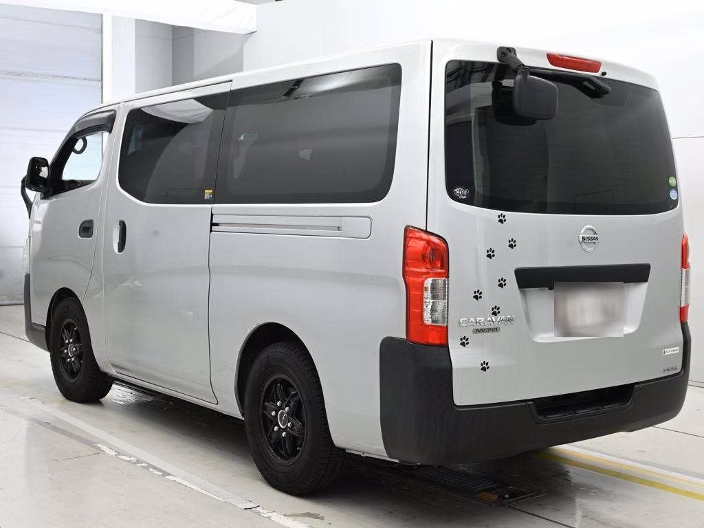 NISSAN NV350 CARAVAN