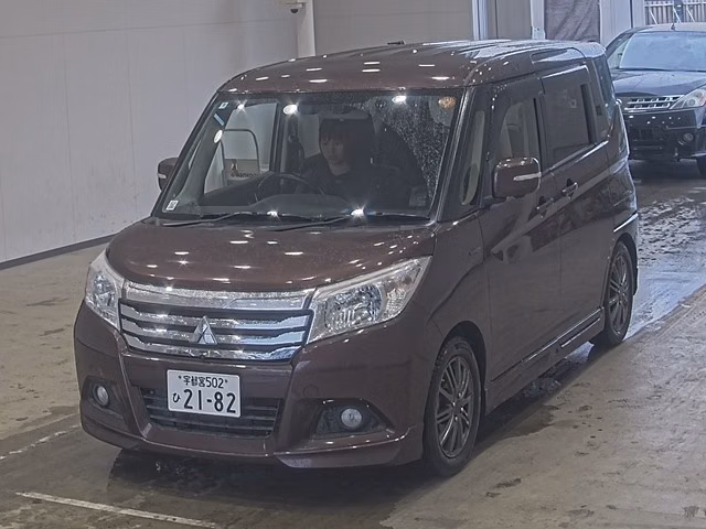 MITSUBISHI DELICA D:2