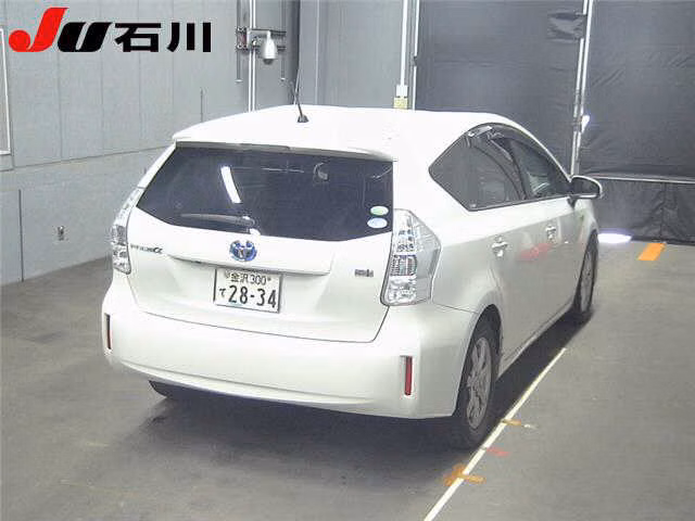 TOYOTA PRIUS ALPHA
