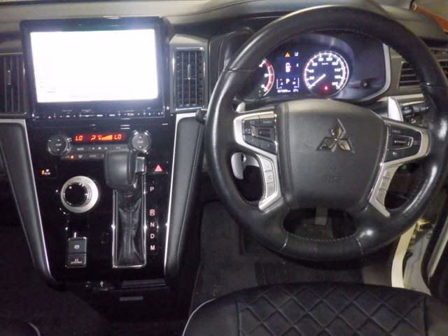 MITSUBISHI DELICA D:5