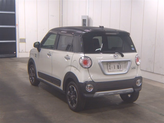 DAIHATSU CAST