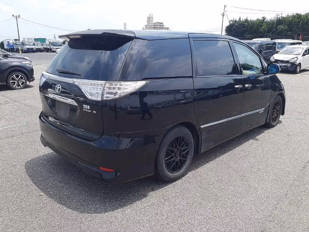 TOYOTA ESTIMA