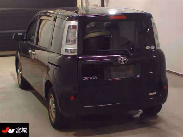 TOYOTA SIENTA