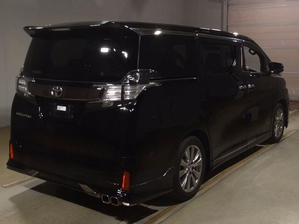 TOYOTA VELLFIRE