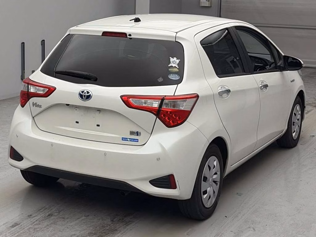TOYOTA VITZ