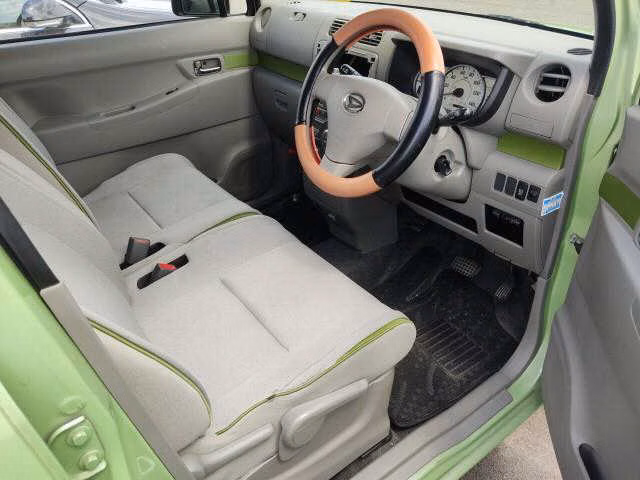 DAIHATSU MOVE CONTE