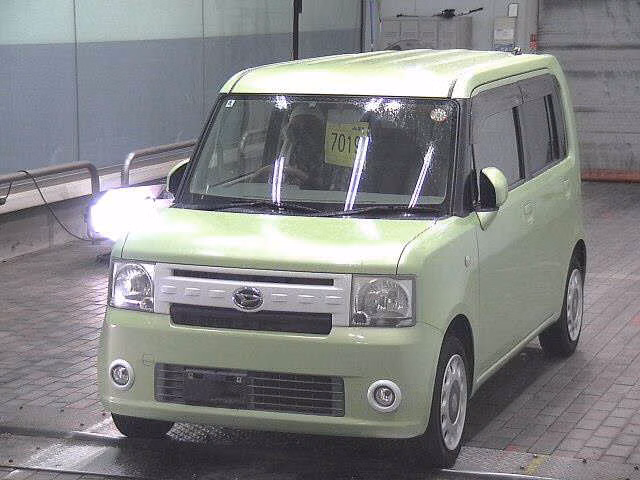 DAIHATSU MOVE CONTE