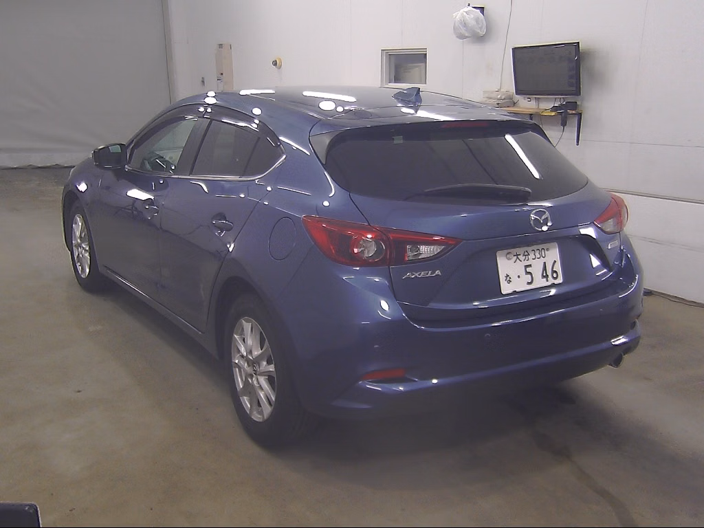 MAZDA AXELA