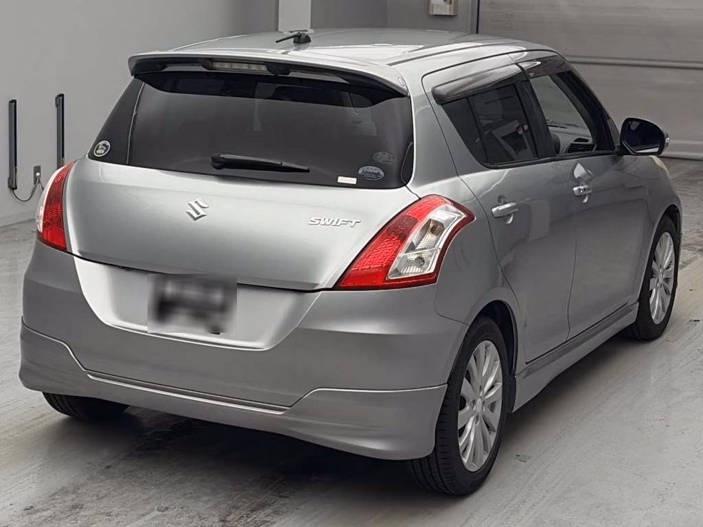 SUZUKI SWIFT