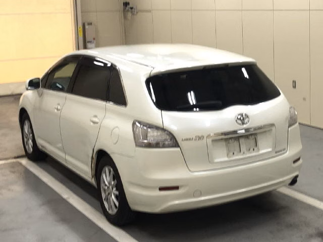 TOYOTA MARK X ZIO
