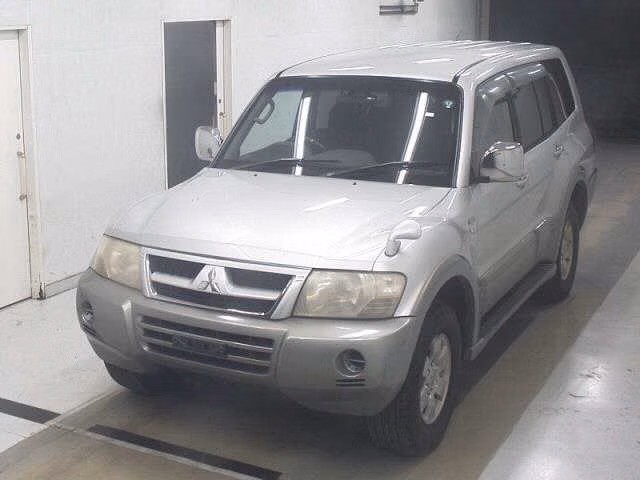 MITSUBISHI PAJERO