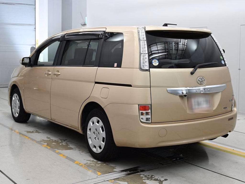 TOYOTA ISIS