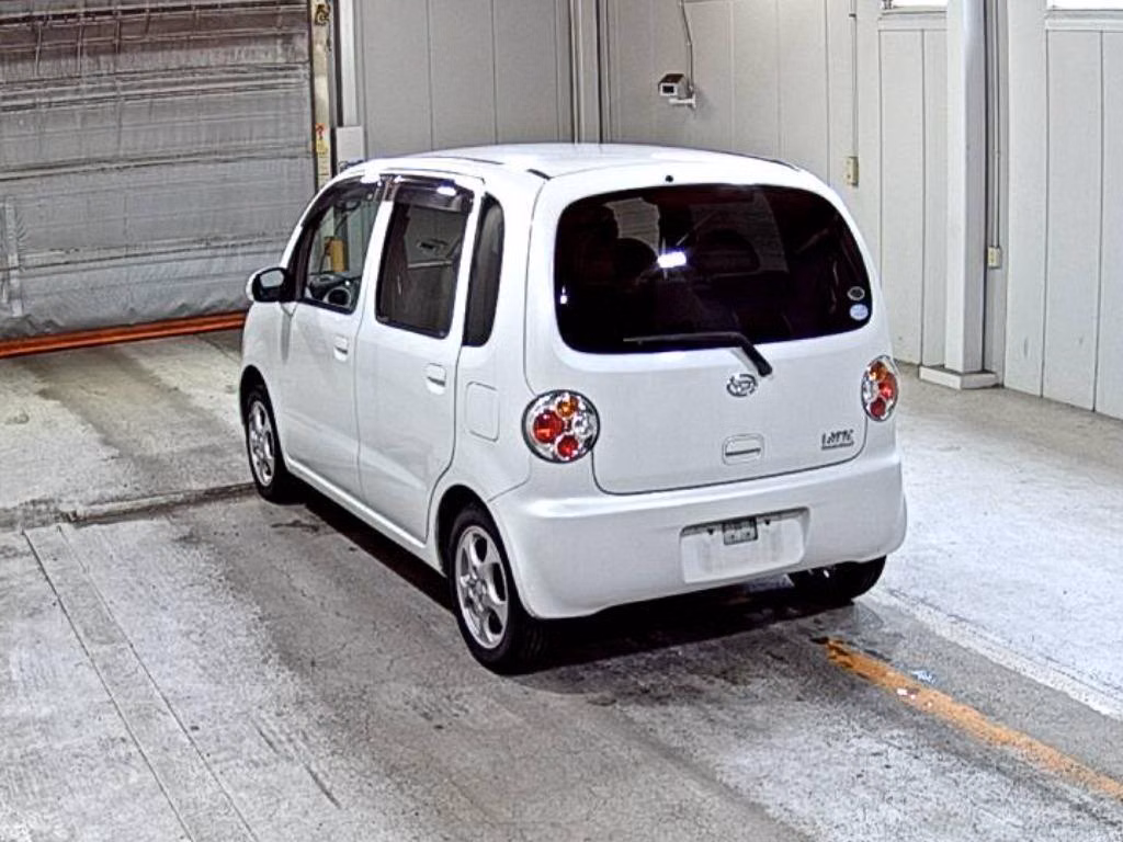 DAIHATSU MOVE LATTE