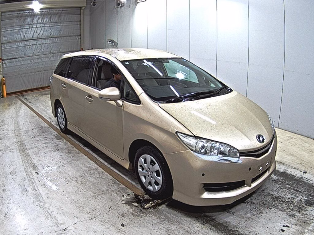 TOYOTA WISH